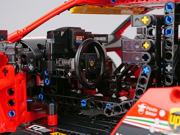 LEGO Ferrari visto por dentro