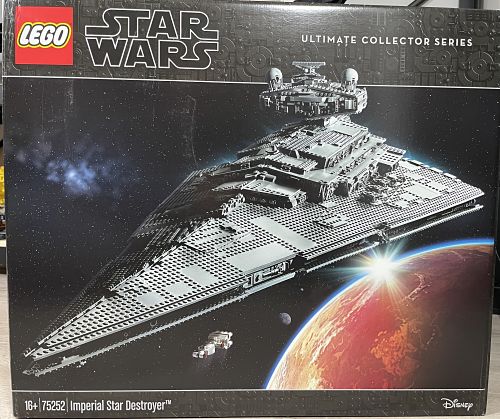 Caja Destructor Imperial de LEGO 75252