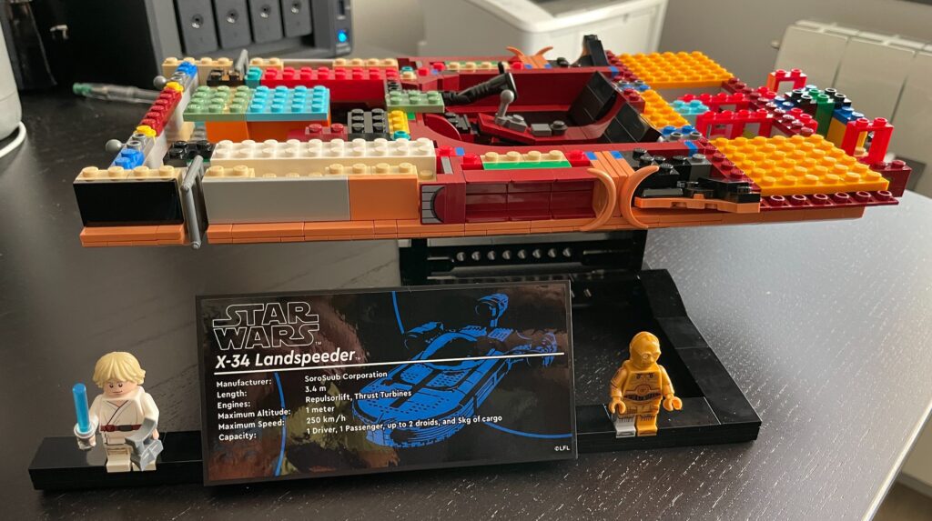 LandSpeeder Luke UCS LEGO Star Wars