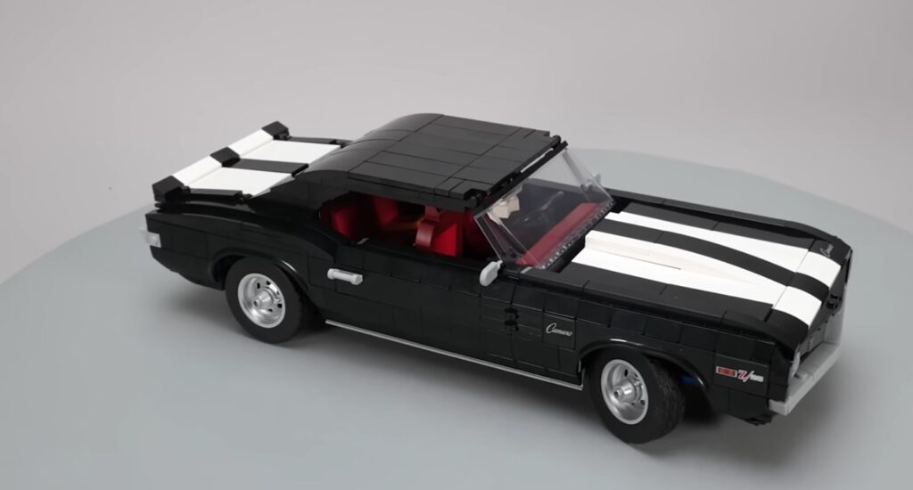 Chevrolet Camaro LEGO ICONS 10304