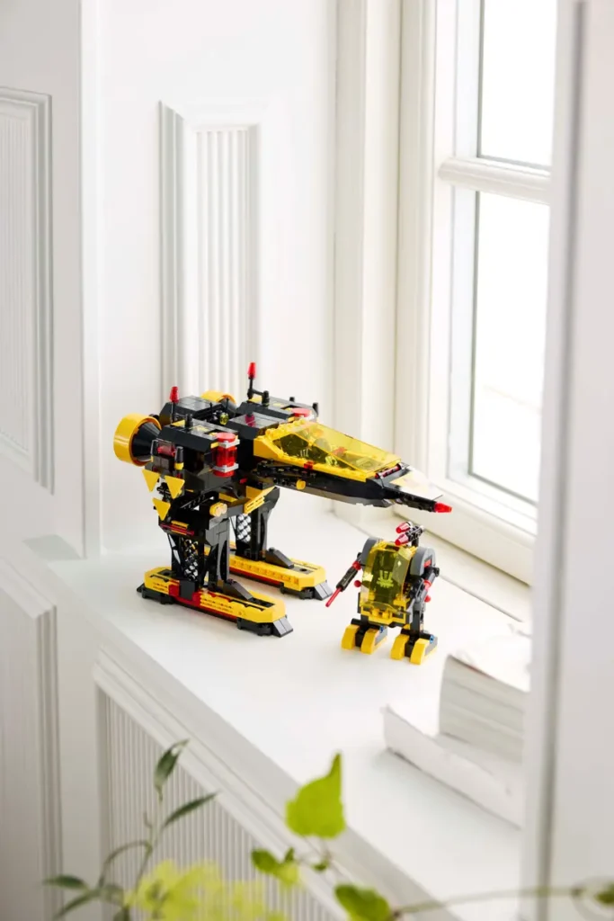 10355 Nuevo Blacktron Renegade de LEGO exhibición 2
