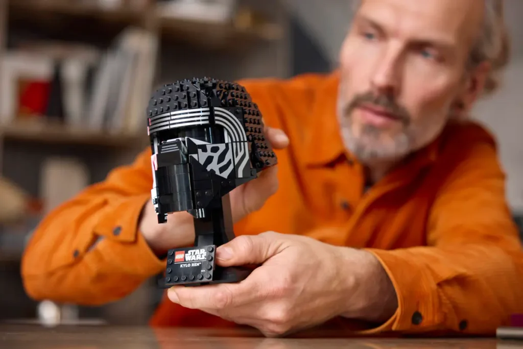 75415 Nuevo casco de Kylo Ren de LEGO Star Wars construcción
